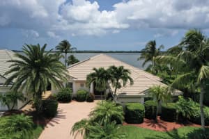 9572 Riverside Dr, Sebastian, FL 32958, Sold 10/22/21