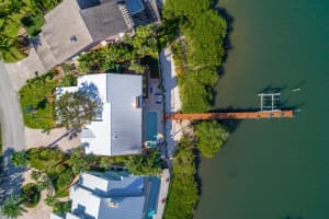 4040 NE Joes Point Rd, Stuart, FL 34996, Sold 10/29/21
