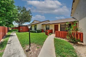 7982 SE Villa Cir, Hobe Sound, FL 33455, Sold 11/22/21