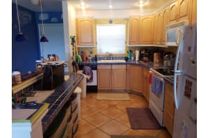 236 Castlewood Dr, North Palm Beach, FL 33408, Sold 08/24/21