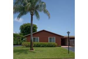 501 SE 27th Ln, Boynton Beach, FL 33435, Sold 08/31/21