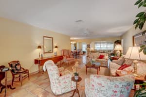380 SW 5th Way, Boca Raton, FL 33432, Sold 10/08/21