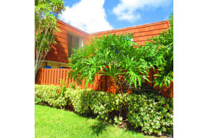 1440 Augusta Cir, Delray Beach, FL 33445, Sold 09/03/21