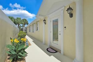 933 Magdalena Rd, Palm Beach Gardens, FL 33410, Sold 08/18/21