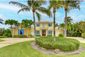 15 Dolphin Dr, Vero Beach, FL 32960, Sold 09/24/21