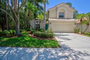 429 Woodview Cir, Palm Beach Gardens, FL 33418, Sold 08/31/21