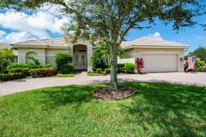 6958 SE Sleepy Hollow Ln, Stuart, FL 34997, Sold 09/27/21
