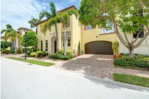 103 Via Poinciana Ln, Boca Raton, FL 33487, Sold 11/01/21