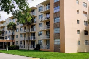 480 Executive Center Dr, West Palm Beach, FL 33401, Sold 09/13/21