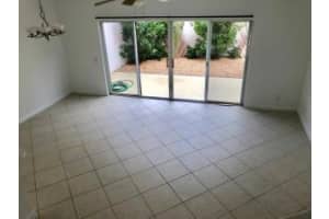 19 Oakland Ct, Jupiter, FL 33469, Sold 08/13/21