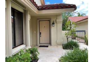 2870 Farragut Ln, West Palm Beach, FL 33409, Sold 08/31/21