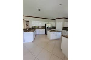 292 Kensington Way, West Palm Beach, FL 33414, Sold 08/31/21