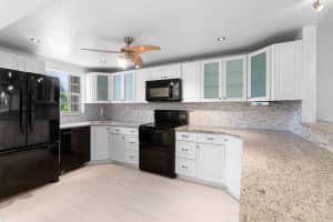 36 Yacht Club Dr, North Palm Beach, FL 33408, Sold 11/24/21