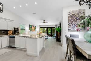 1084 Raintree Dr, Palm Beach Gardens, FL 33410, Sold 11/09/21
