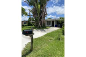 875 Balfrey Dr S, West Palm Beach, FL 33413, Sold 08/30/21