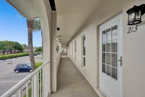 250 NE 20th St, Boca Raton, FL 33431, Sold 08/31/21
