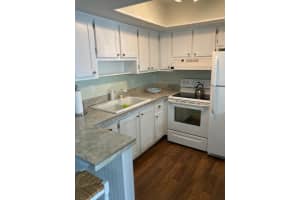 2929 SE Ocean Blvd APT J8, Stuart, FL 34996, Sold 09/29/21