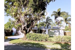 416 NW 7th Ct, Boynton Beach, FL 33426, Sold 09/07/21