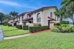 10255 N Circle Lake Dr, Boynton Beach, FL 33437, Sold 10/13/21