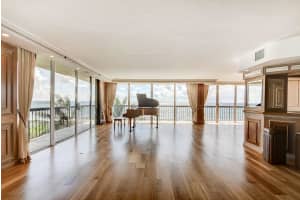 3390 S Ocean Blvd, Palm Beach, FL 33480, Sold 11/04/21