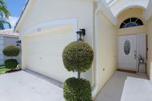1581 Carriage Brooke Dr, Wellington, FL 33414, Sold 09/03/21