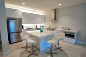 48 N Lakeshore Dr, Hypoluxo, FL 33462, Sold 08/22/21