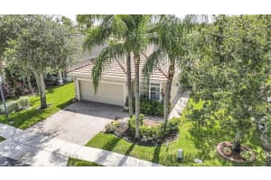 809 SW 121st Ave, Pembroke Pines, FL 33025, Sold 09/23/21
