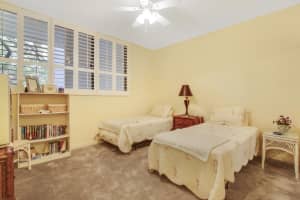 11370 12 Oaks Way, North Palm Beach, FL 33408, Sold 09/09/21