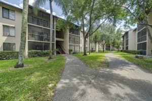 207 Foxtail Dr APT E3, Greenacres, FL 33415, Sold 09/09/21