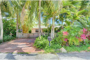 2745 Worcester Rd, Lake Worth, FL 33462, Sold 11/04/21