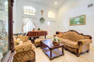 114 Sarona Cir, Royal Palm Beach, FL 33411, Sold 10/25/21