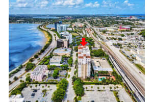 616 Clearwater Park Rd, West Palm Beach, FL 33401, Sold 09/03/21