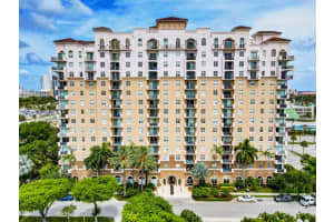 616 Clearwater Park Rd, West Palm Beach, FL 33401, Sold 09/03/21