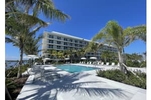 2560 S Ocean Blvd, Palm Beach, FL 33480, Sold 11/03/21