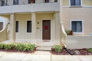 2605 Venetian Dr, Boynton Beach, FL 33426, Sold 09/28/21