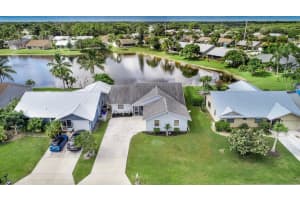 4120 SE Jacaranda St, Stuart, FL 34997, Sold 11/16/21