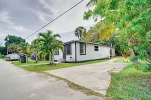 8454 SE Date St, Hobe Sound, FL 33455, Sold 11/08/21
