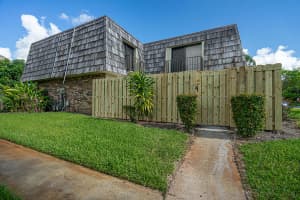 1650 Forest Lakes Cir, West Palm Beach, FL 33406, Sold 11/16/21