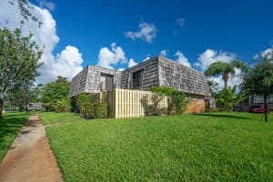 1650 Forest Lakes Cir, West Palm Beach, FL 33406, Sold 11/16/21