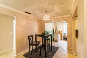 6870 NW 30th St, Sunrise, FL 33313, Sold 12/02/21