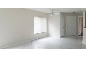 815 W Boynton Beach Blvd, Boynton Beach, FL 33426, Sold 10/08/21