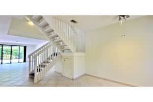 5698 Santiago Cir, Boca Raton, FL 33433, Sold 08/31/21