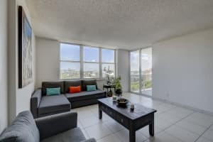 3015 N Ocean Blvd #6k, Fort Lauderdale, FL 33308, Sold 09/16/21