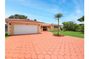 3931 NW 108th Dr, Coral Springs, FL 33065, Sold 12/13/21