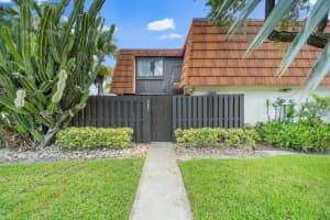 2185 White Pine Cir, Greenacres, FL 33415, Sold 08/31/21