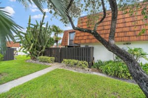 2185 White Pine Cir, Greenacres, FL 33415, Sold 08/31/21
