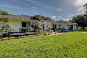 3082 NE Ivy Ln, Jensen Beach, FL 34957, Sold 10/29/21