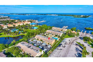 702 NE 20th Ln, Boynton Beach, FL 33435, Sold 11/12/21