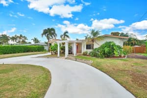 6880 Kingston Dr, Lake Worth, FL 33462, Sold 09/27/21