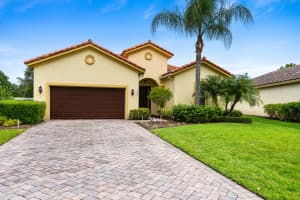 5557 57th Way, Vero Beach, FL 32967, Sold 09/15/21